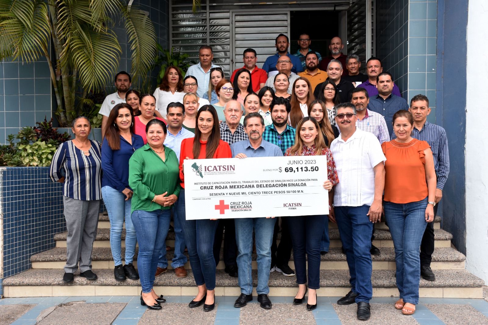 69 MIL 113.50 PESOS RECAUDA ICATSIN PARA CRUZ ROJA