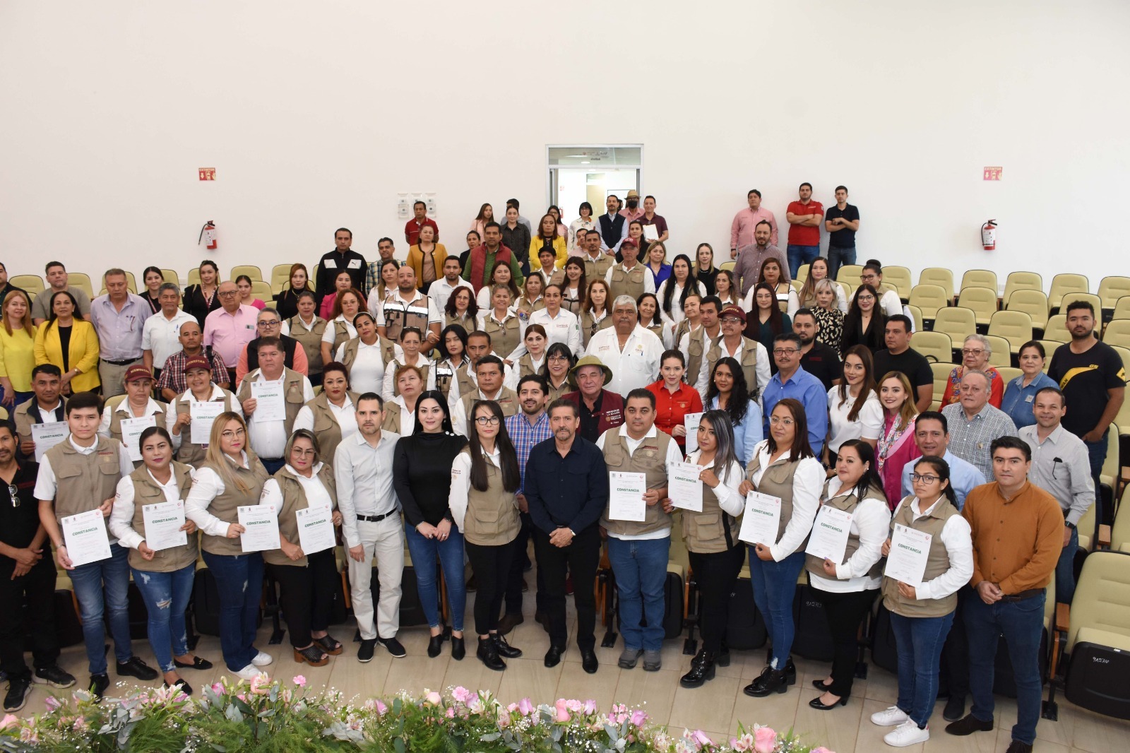 ICATSIN ENTREGA CONSTANCIAS A LAS Y LOS SERVIDORES DE LA NACIÓN Y PROMOTORES UBA