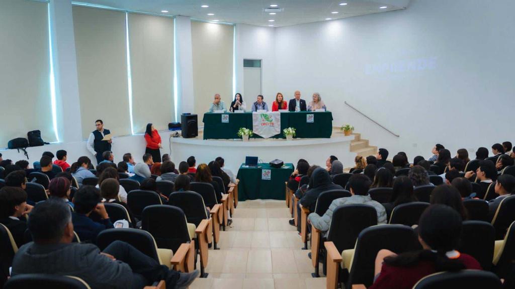 ICATSIN Y CECyTE INAGURAN CURSO DE EMPRENDIMIENTO