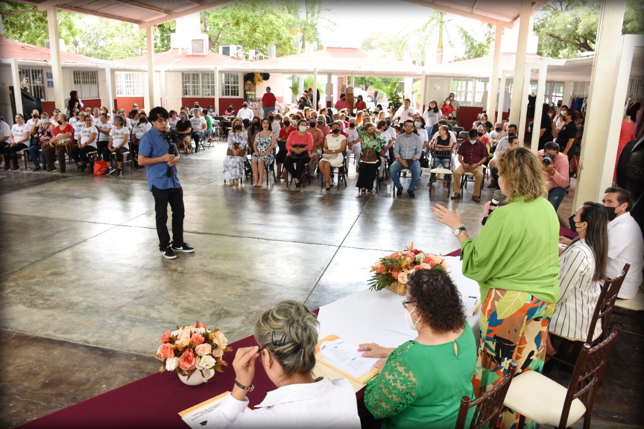 BOLETÍN 33/2022  ICATSIN y DIF CLAUSURAN “CURSOS Y TALLERES DE CAPACITACIÓN”