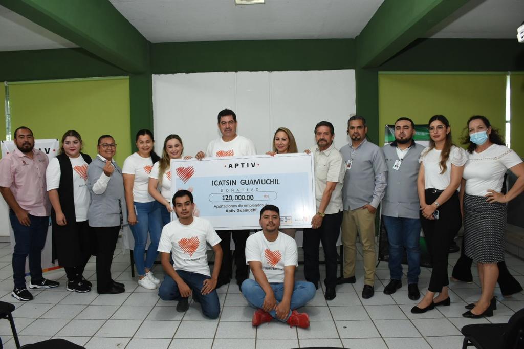 APTI GUAMUCHIL A TRAVÉS DE FONDO UNIDO CHIHUAHUA DONA 120 MIL PESOS A ICATSIN